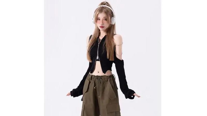 Techwear E-Girl Aesthetic T-Shirt - 4