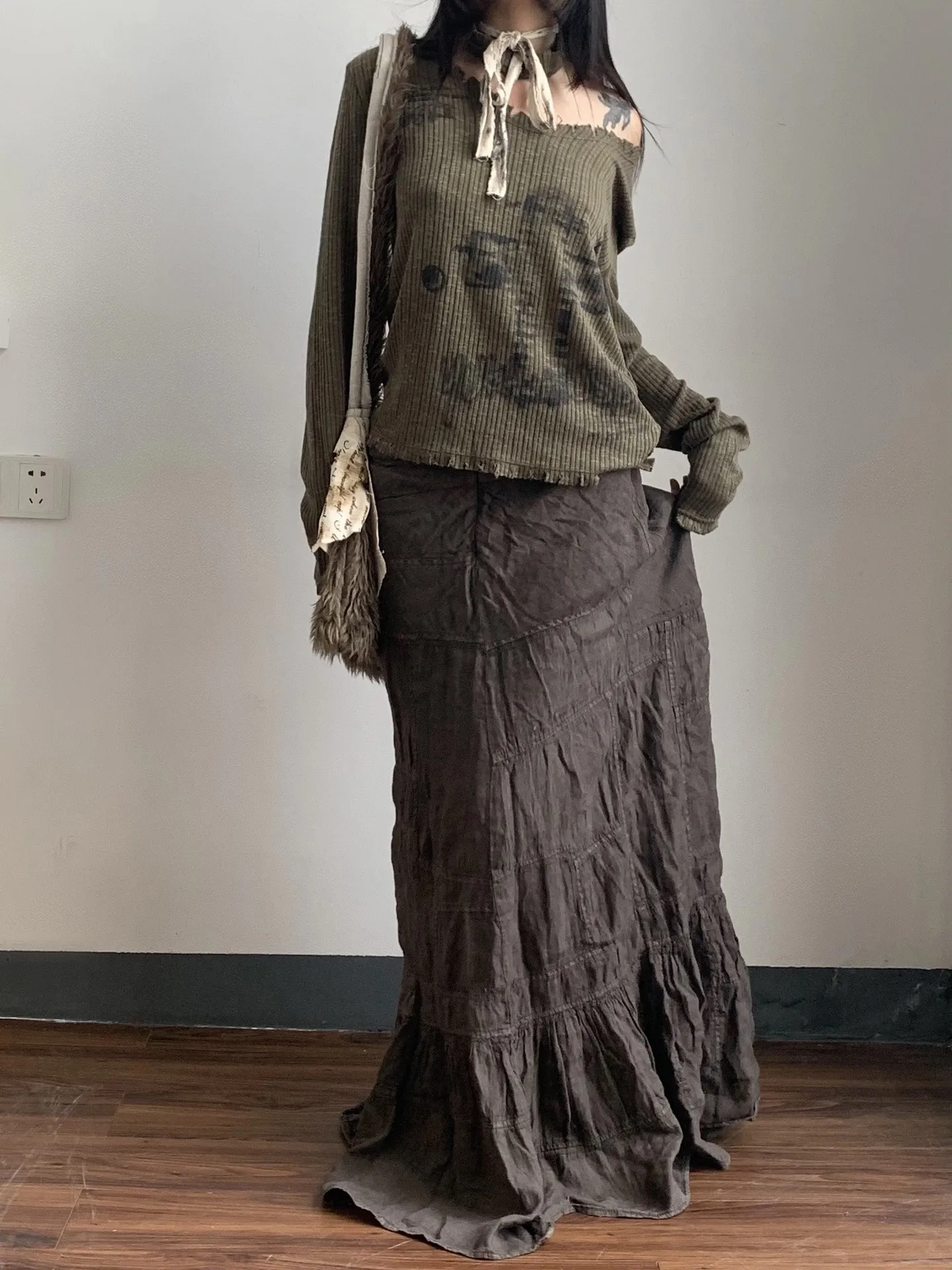 Grunge Streetwear Asymmetrical Ribbed Top - 2 Grunge Streetwear Asymmetrical Ribbed Top - 2