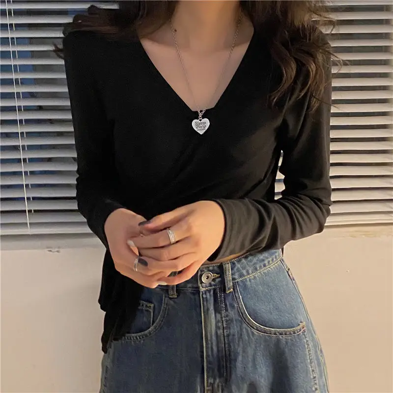 Minimalist Streetwear Wrap Crop Top - 10