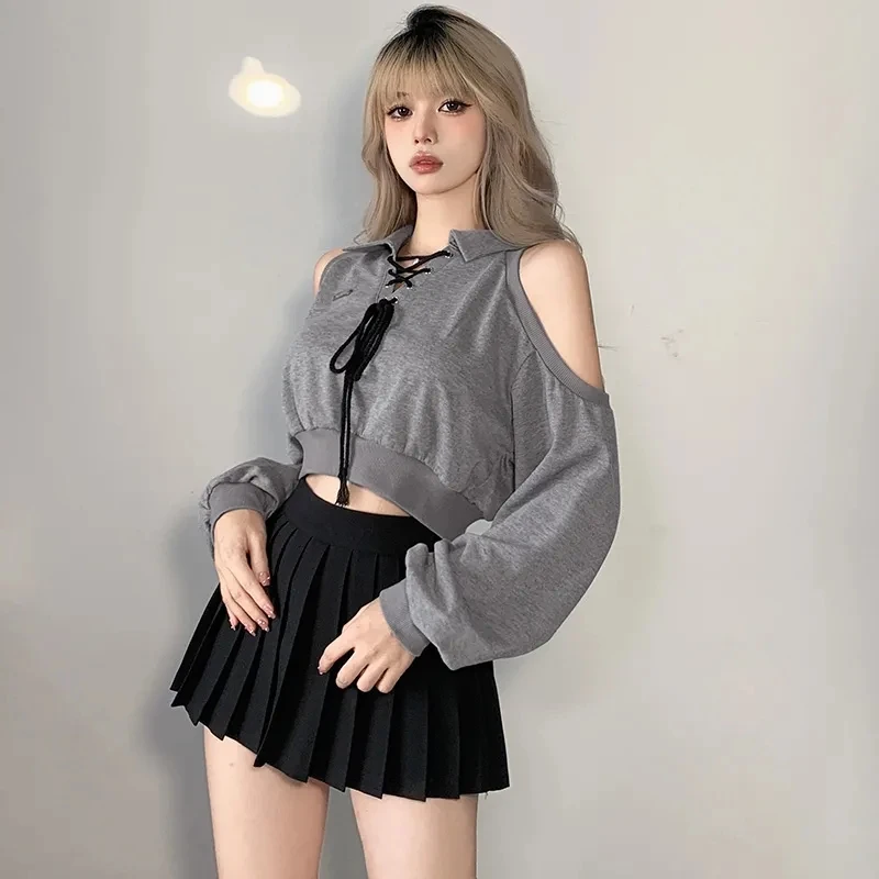 Grunge Streetwear Cold-Shoulder Crop Top Grunge Streetwear Cold-Shoulder Crop Top