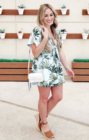 Tropical Print Romper | Stunning Summer Outfit Ideas to Inspire You