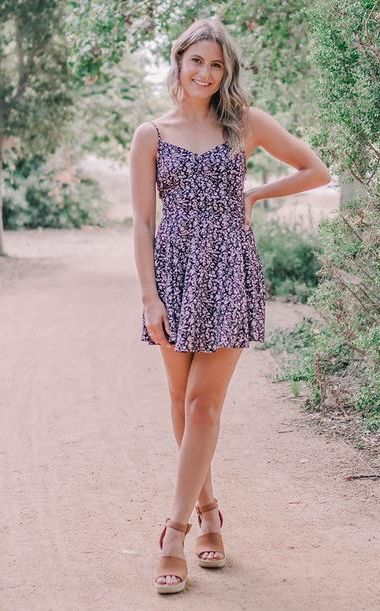 Searching for lightweight outfits to help you cooling off this summer? See 27 Must-have Everyday Summer Styles To Beat The Summer Heat. Summer Fashion via higiggle.com | cute mini dres | #summeroutfits #cool #summerstyle #minidress